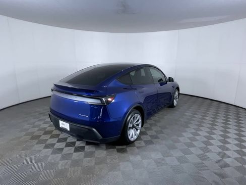 Used 2026 Tesla Model Y AWD image 8