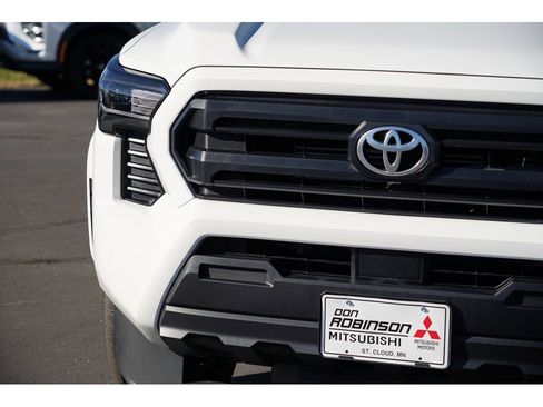 Used 2024 Toyota Tacoma SR image 9
