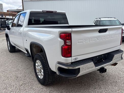 Used 2024 Chevrolet Silverado 2500 LT w/ Z71 Off-Road Package image 12