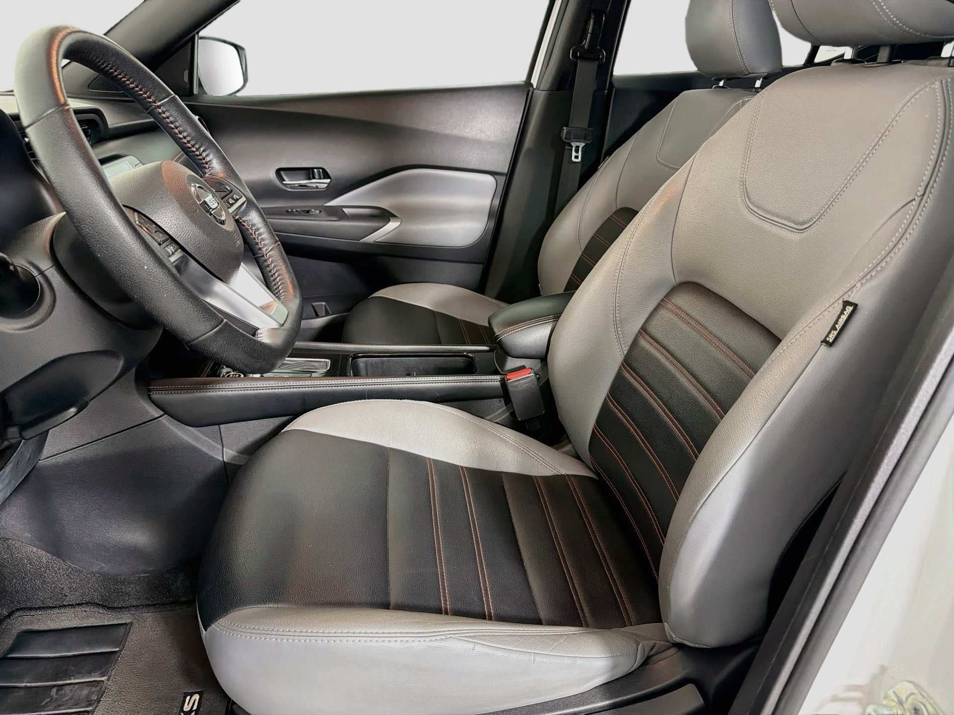Used 2021 Nissan Kicks SR w/ SR Premium Package FWD image 21