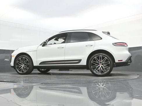 New 2026 Porsche Macan Turbo AWD/4WD image 29