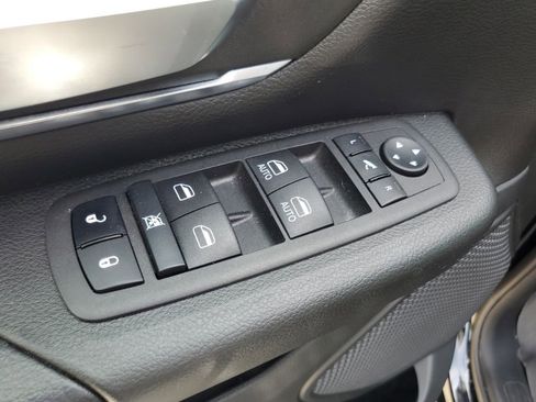 Used 2024 RAM 1500 Big Horn AWD/4WD image 9