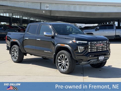 Used 2025 GMC Canyon Denali AWD/4WD image 2