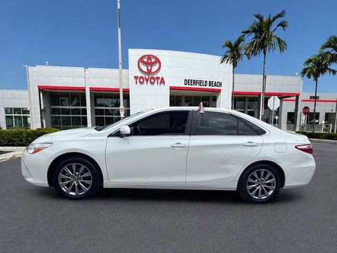 Used 2017 Toyota Camry XLE FWD image 4