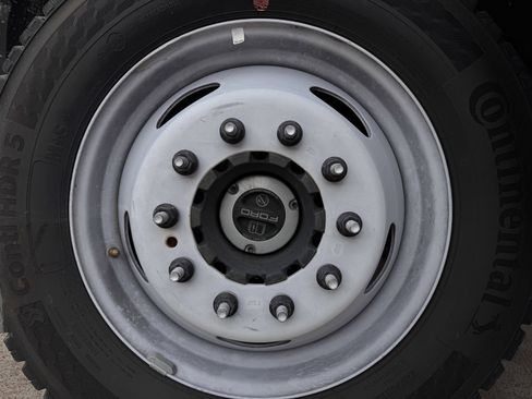 New 2024 Ford F550 4x4 SuperCab Super Duty image 11