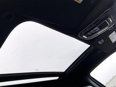 Used 2024 Jeep Wagoneer 2WD w/ Premium Group I image 22