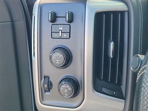 Used 2018 GMC Sierra 1500 SLT image 20