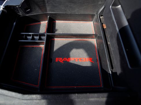 Used 2020 Ford F250 Platinum w/ FX4 Off-Road Package image 28