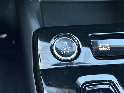 Used 2025 Audi Q6 e-tron Premium w/ Convenience Package image 23