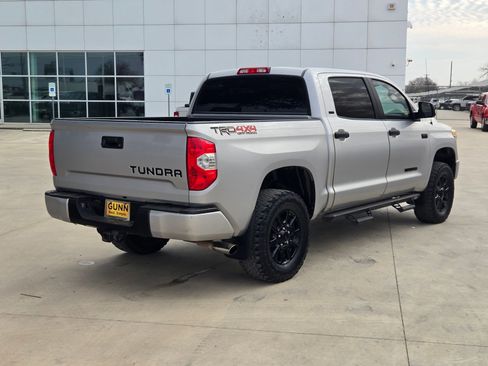 Used 2018 Toyota Tundra SR5 image 3