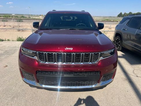 Used 2025 Jeep Grand Cherokee L Laredo AWD/4WD image 2