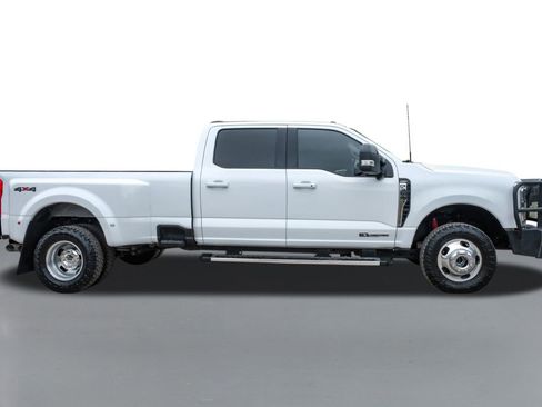 Used 2024 Ford F350 Lariat image 5