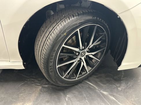 Used 2022 Toyota Camry SE image 32