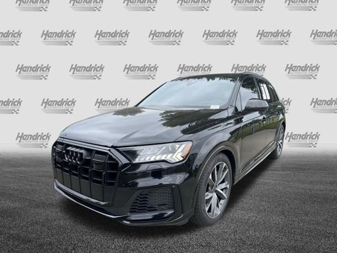 Certified 2023 Audi SQ7 Prestige AWD/4WD image 5