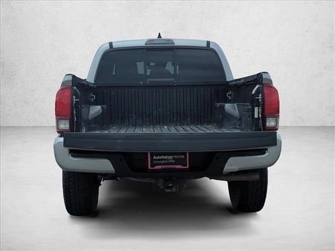 Used 2023 Toyota Tacoma SR AWD/4WD image 7