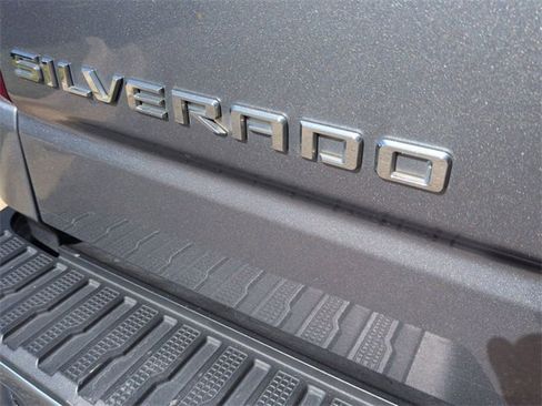 Used 2019 Chevrolet Silverado 1500 LTZ image 28