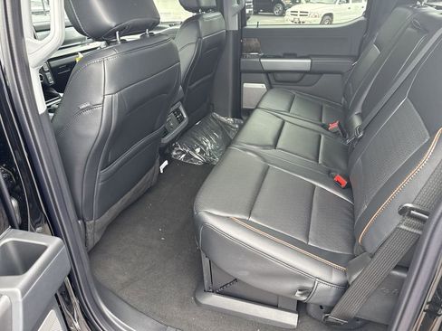 New 2025 Ford F350 Lariat w/ Lariat Ultimate Package image 19