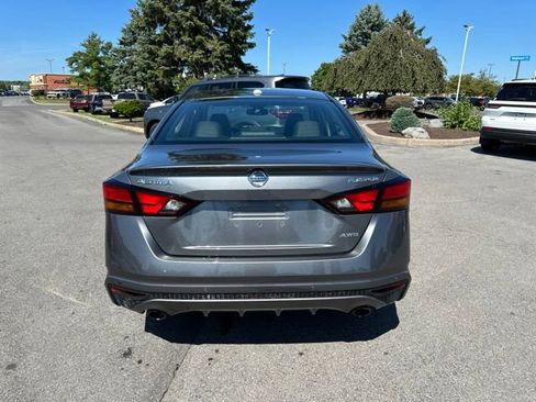 Used 2020 Nissan Altima 2.5 Platinum AWD/4WD image 4