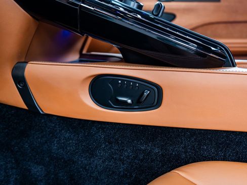 Used 2025 Aston Martin V8 Vantage image 23