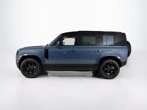 Used 2026 Land Rover Defender 110 X-Dynamic SE AWD/4WD image 2