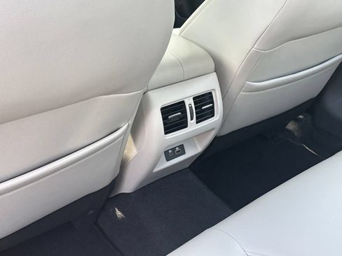 Used 2019 Nissan Altima 2.5 SL FWD image 28