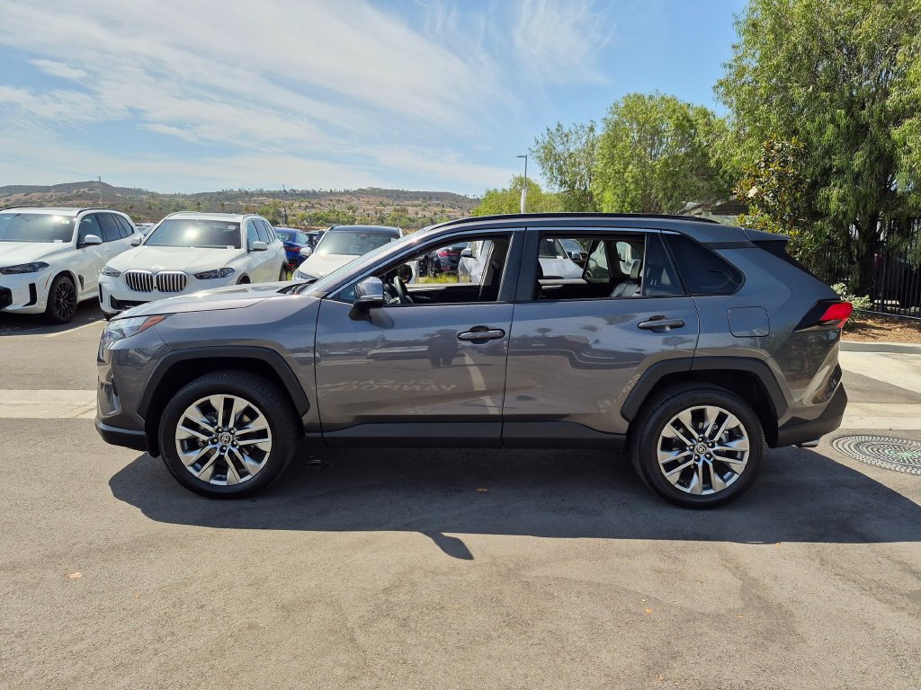 Used 2023 Toyota RAV4 XLE Premium FWD image 5
