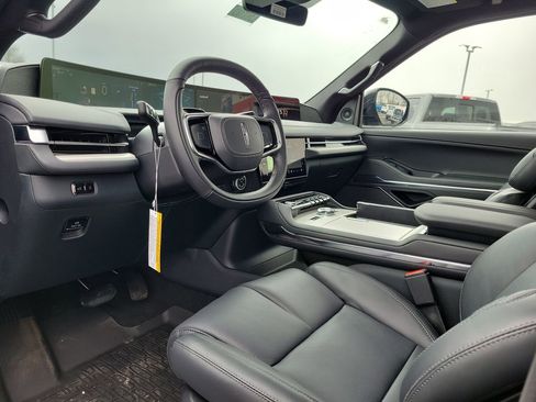 New 2026 Lincoln Navigator Reserve w/ Jet Appearance Package AWD/4WD image 21