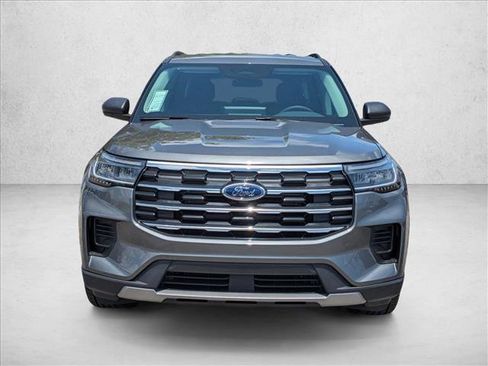 New 2026 Ford Explorer Active RWD image 6