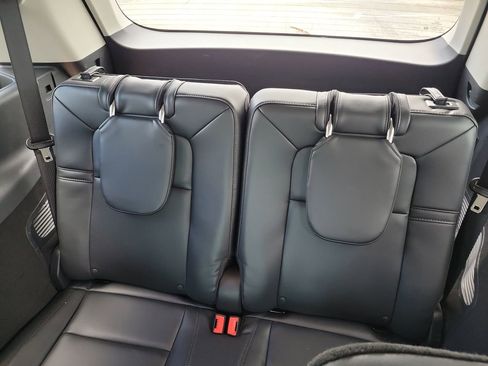 Used 2026 Lincoln Aviator 2WD image 14