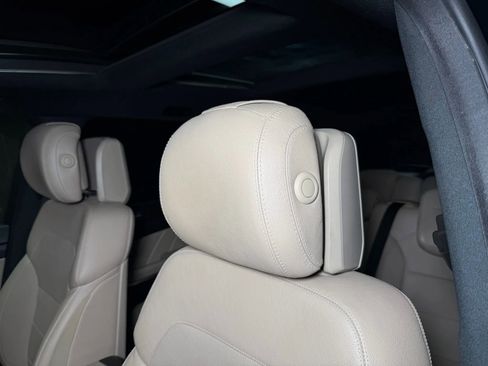 Used 2015 Mercedes-Benz GL 550 4MATIC image 46