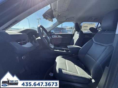 New 2025 Ford Explorer Active w/ Active Comfort Package image 10