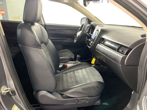 Used 2020 Mitsubishi Outlander SE FWD image 37