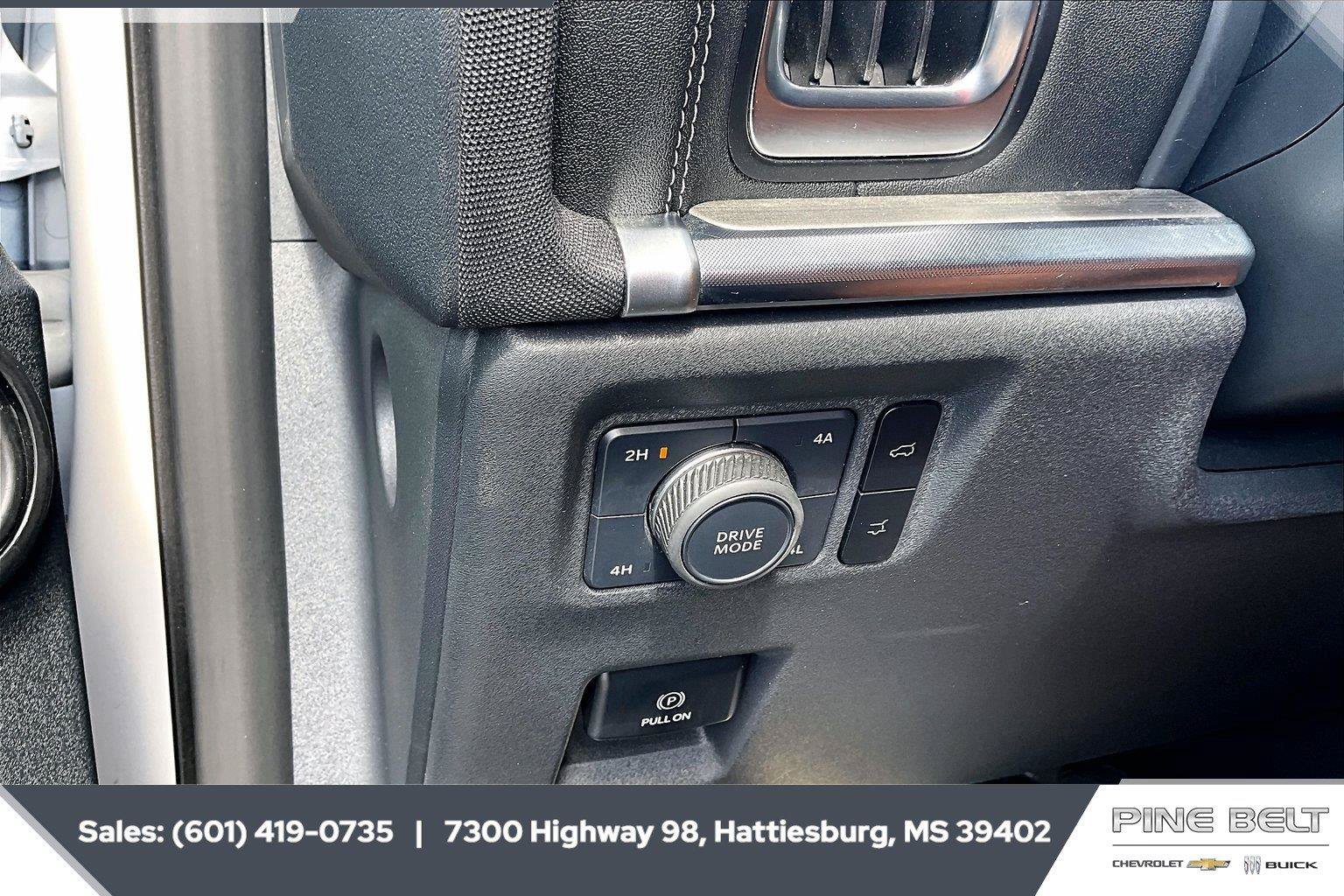 Used 2025 Ford Expedition Platinum AWD/4WD image 23