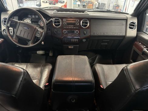 Used 2009 Ford F350 Lariat image 18