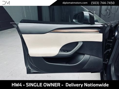 Used 2024 Tesla Model S AWD/4WD image 25