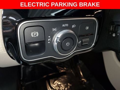 Used 2022 Mercedes-Benz A 220 image 19