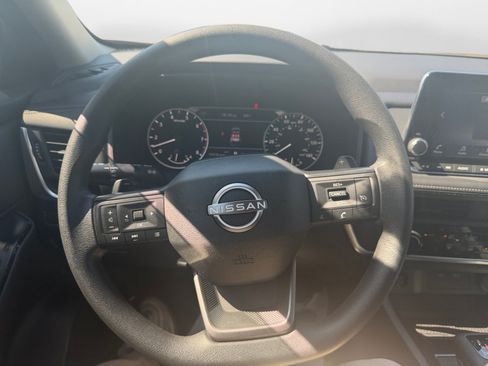 Certified 2025 Nissan Rogue S AWD/4WD image 13