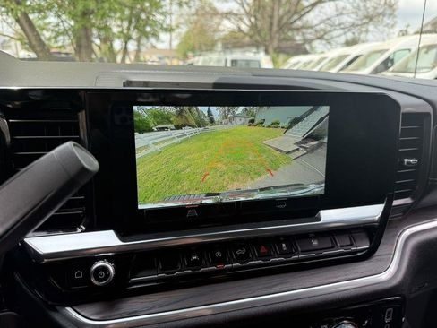 Used 2026 GMC Sierra 1500 SLT image 14