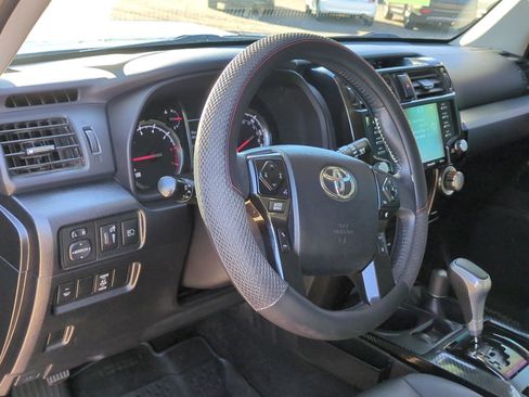 Used 2020 Toyota 4Runner TRD Off-Road Premium image 14