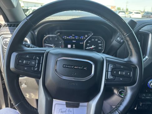 Used 2023 GMC Sierra 2500 Denali w/ Denali Ultimate Package AWD/4WD image 15