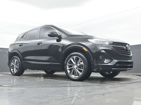 Used 2022 Buick Encore GX Preferred w/ Sport Touring Package image 23
