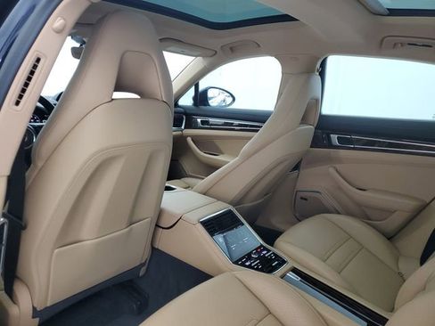 Used 2023 Porsche Panamera 4 Platinum Edition image 13