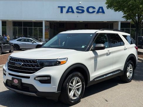 Used 2022 Ford Explorer XLT w/ Equipment Group 202A AWD/4WD image 1