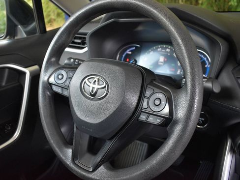 Used 2023 Toyota RAV4 XLE AWD/4WD image 26