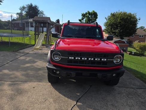 Used 2024 Ford Bronco Black Diamond AWD/4WD image 3