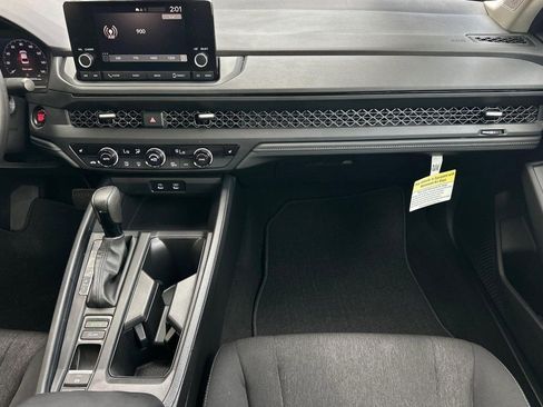 Certified 2023 Honda Accord EX image 28