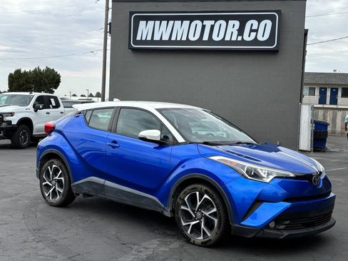 Used 2018 Toyota C-HR XLE FWD image 1