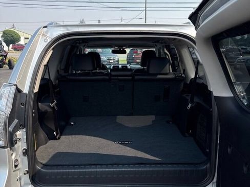 Used 2015 Lexus GX 460 w/ Premium Package AWD/4WD image 14
