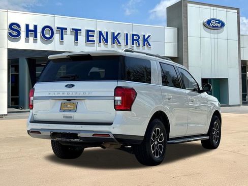 Certified 2022 Ford Expedition XLT image 8