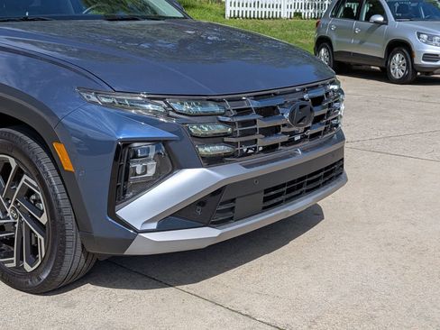 Used 2025 Hyundai Tucson Limited AWD/4WD image 35